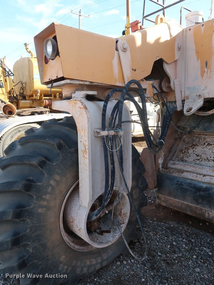 image for item GD9943 1999 CMI RS-500B reclaimer