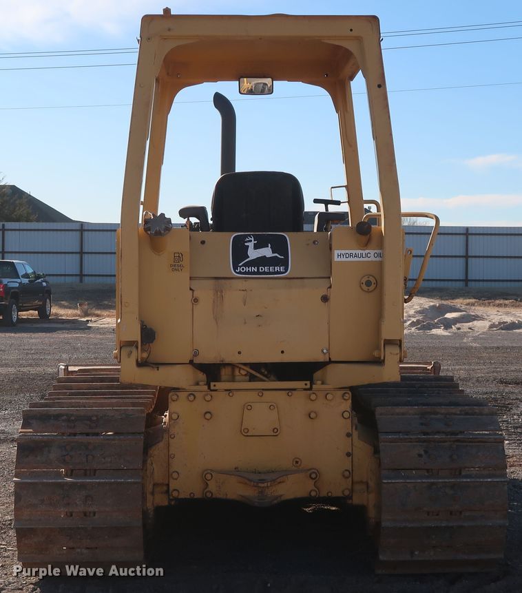 image for item GD9944 1993 John Deere 650G TC dozer