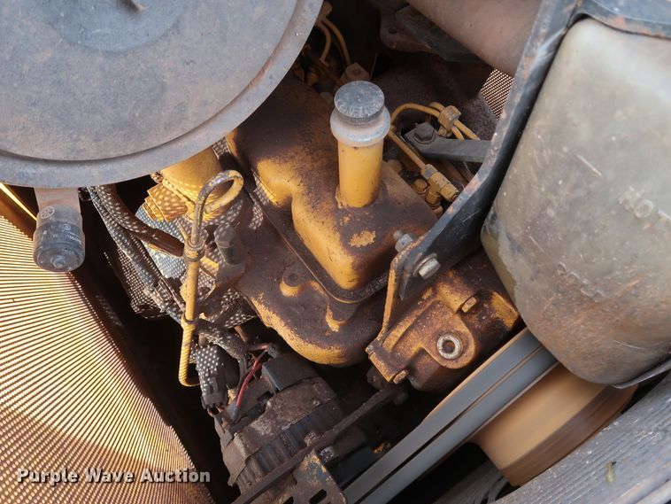 image for item GD9944 1993 John Deere 650G TC dozer