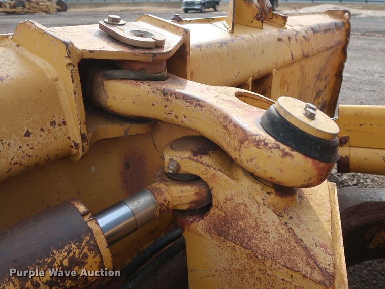 image for item GD9944 1993 John Deere 650G TC dozer