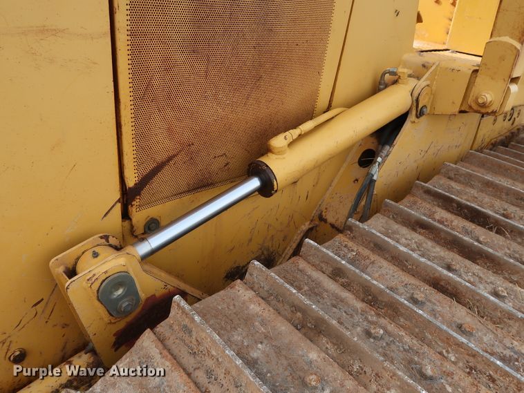 image for item GD9944 1993 John Deere 650G TC dozer