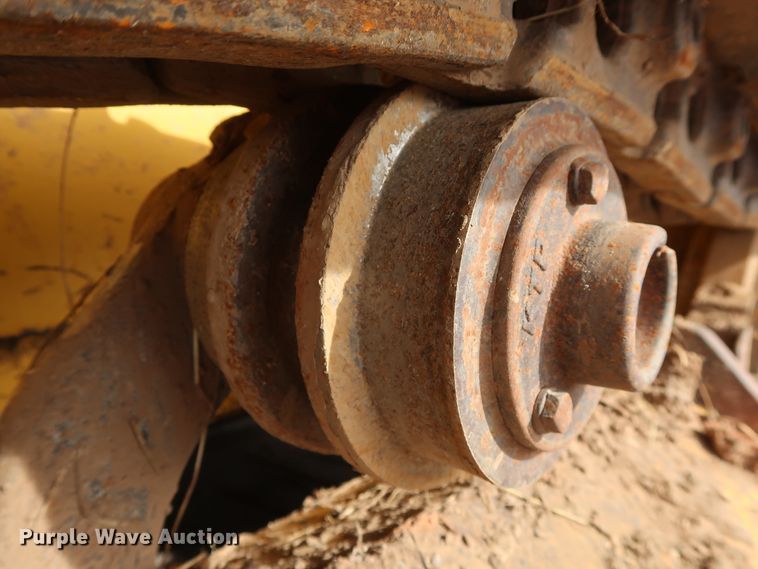 image for item GD9944 1993 John Deere 650G TC dozer