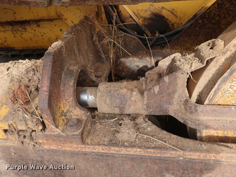 image for item GD9944 1993 John Deere 650G TC dozer