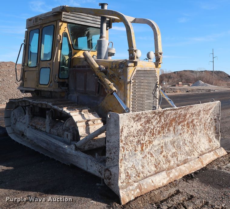 image for item GD9945 1984 Caterpillar D6D dozer
