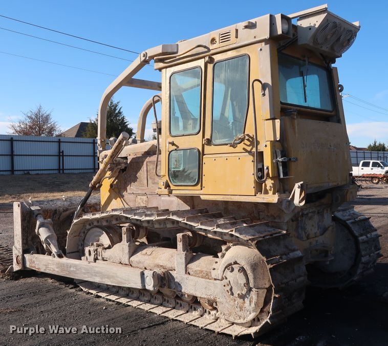 image for item GD9945 1984 Caterpillar D6D dozer