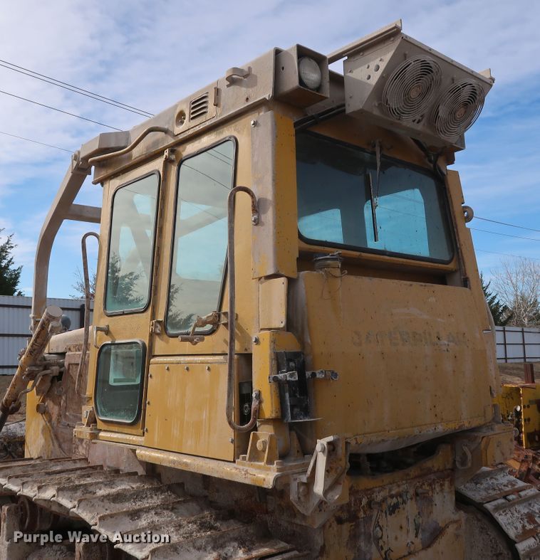 image for item GD9945 1984 Caterpillar D6D dozer