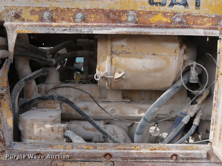 image for item GD9945 1984 Caterpillar D6D dozer