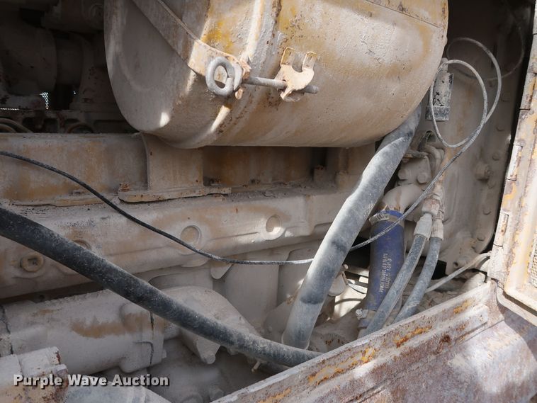 image for item GD9945 1984 Caterpillar D6D dozer