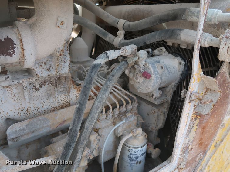 image for item GD9945 1984 Caterpillar D6D dozer