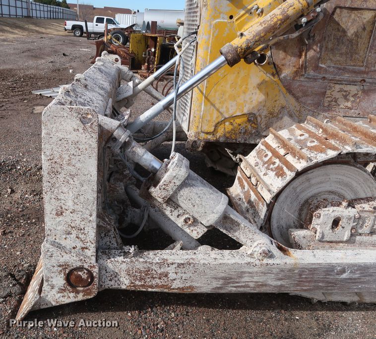 image for item GD9945 1984 Caterpillar D6D dozer