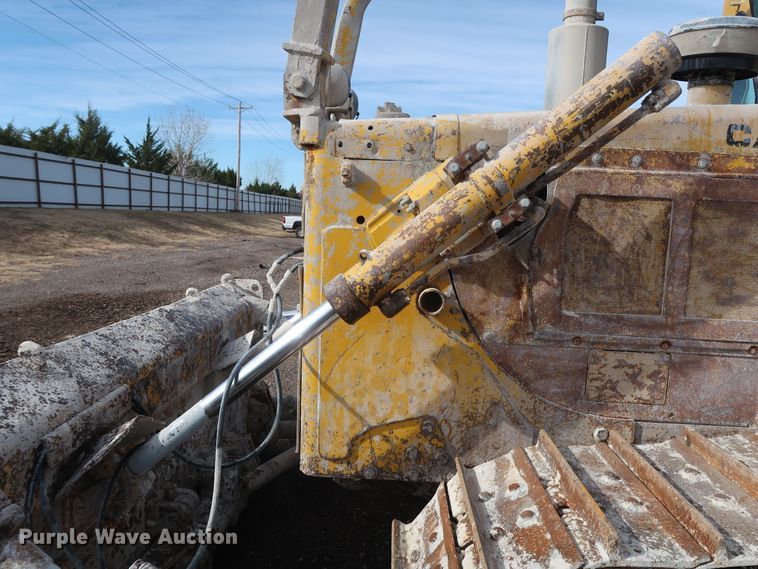 image for item GD9945 1984 Caterpillar D6D dozer