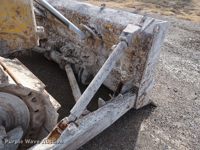 image for item GD9945 1984 Caterpillar D6D dozer