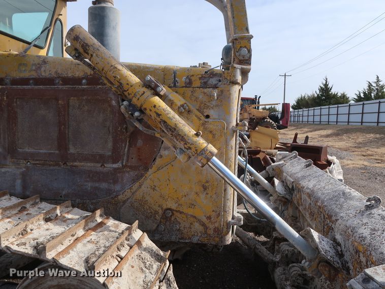 image for item GD9945 1984 Caterpillar D6D dozer
