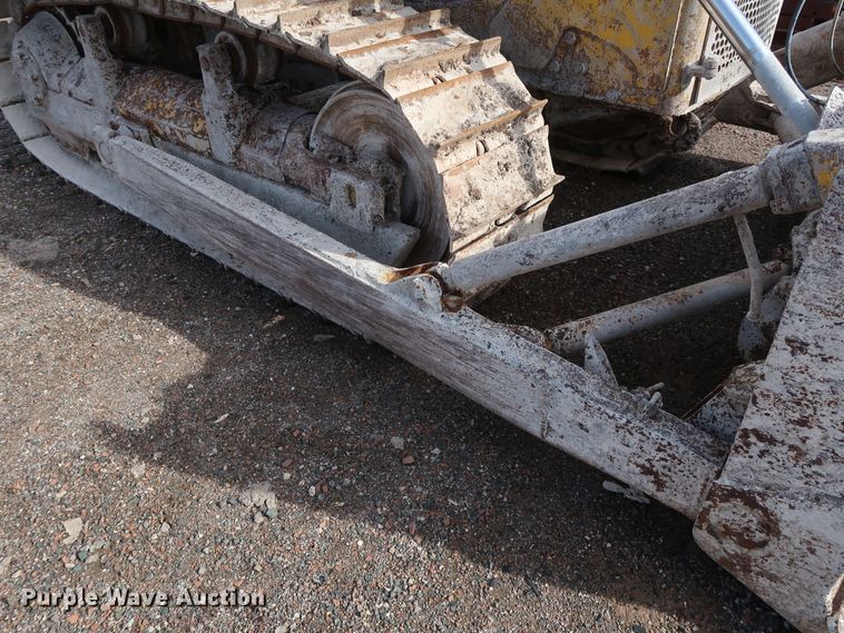 image for item GD9945 1984 Caterpillar D6D dozer