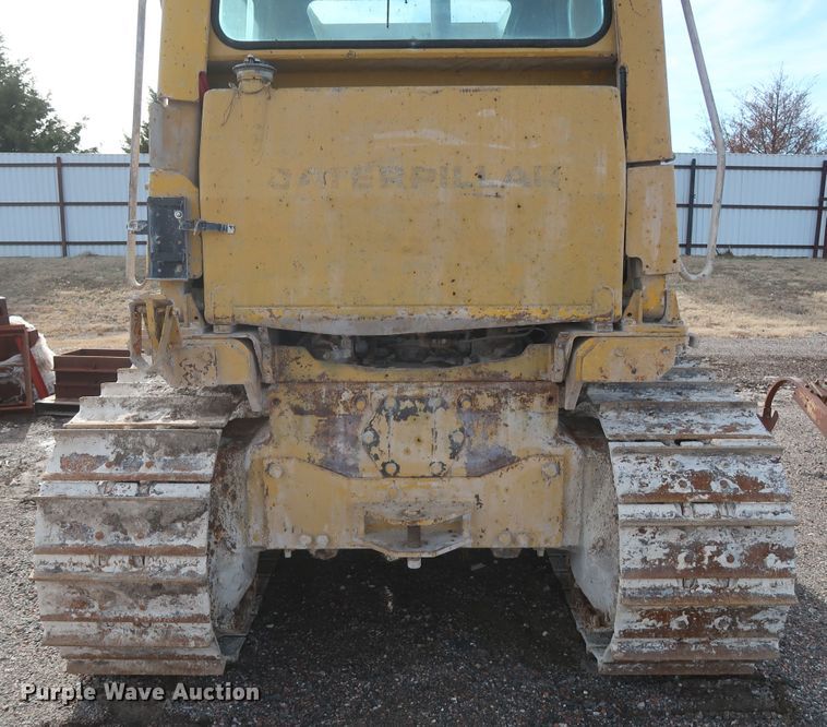 image for item GD9945 1984 Caterpillar D6D dozer