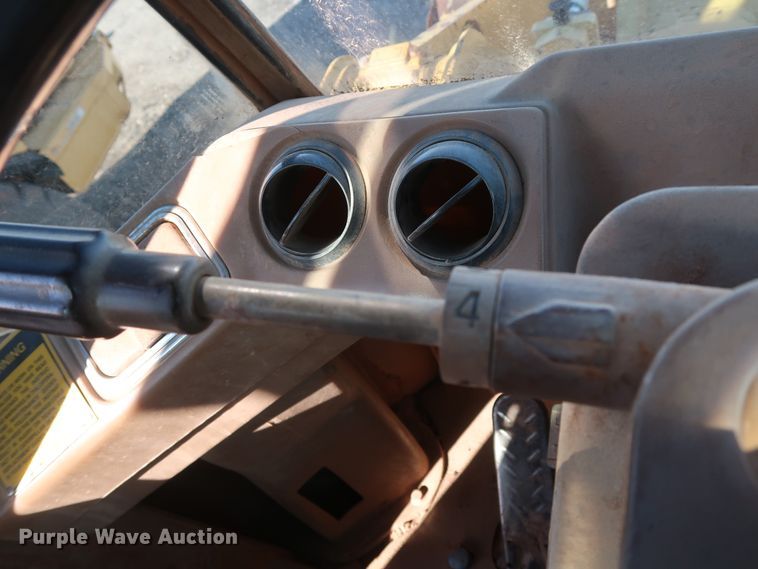 image for item GD9946 1989 Caterpillar 936E wheel loader