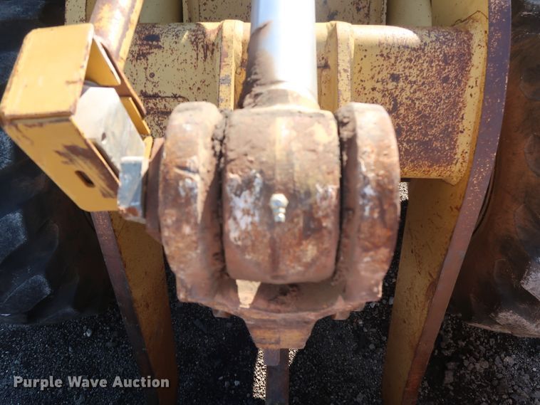 image for item GD9946 1989 Caterpillar 936E wheel loader