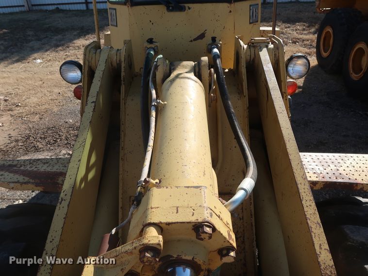 image for item GD9946 1989 Caterpillar 936E wheel loader