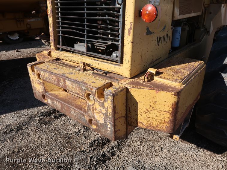 image for item GD9946 1989 Caterpillar 936E wheel loader