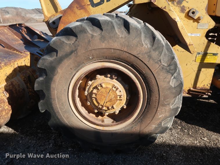image for item GD9946 1989 Caterpillar 936E wheel loader