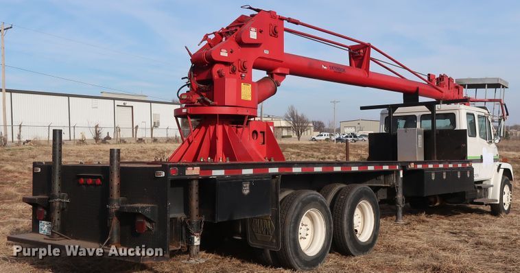 image for item GD9961 2002 Freightliner FL80 crane truck