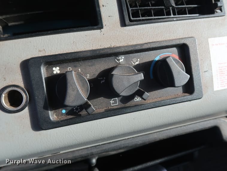 image for item GD9961 2002 Freightliner FL80 crane truck