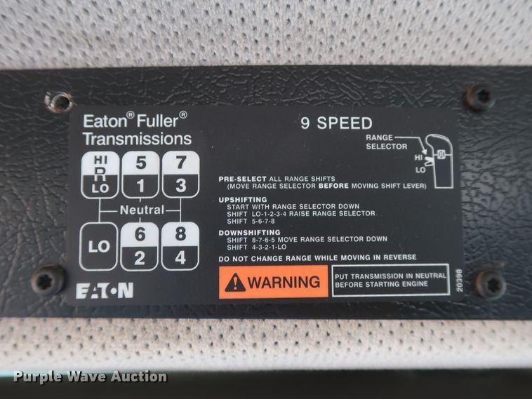 image for item GD9961 2002 Freightliner FL80 crane truck