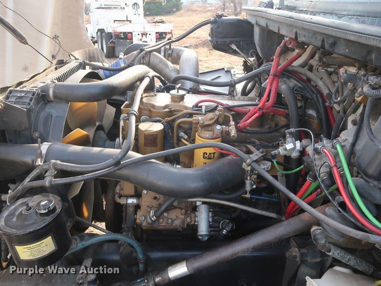 image for item GD9961 2002 Freightliner FL80 crane truck