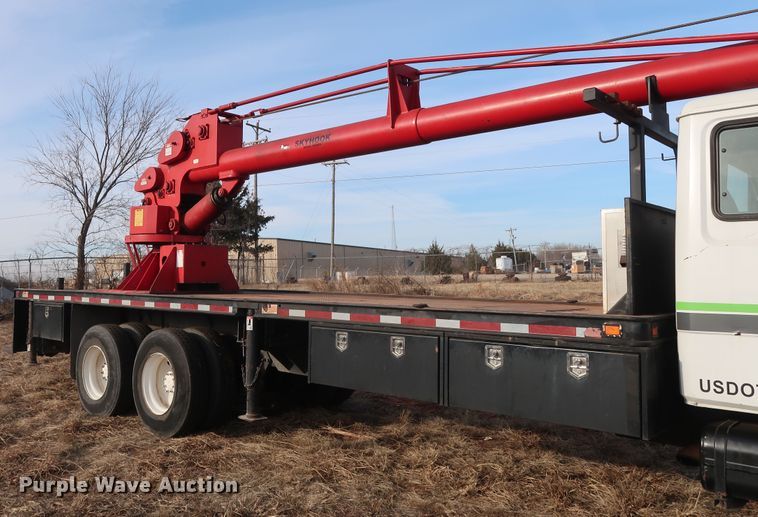 image for item GD9961 2002 Freightliner FL80 crane truck