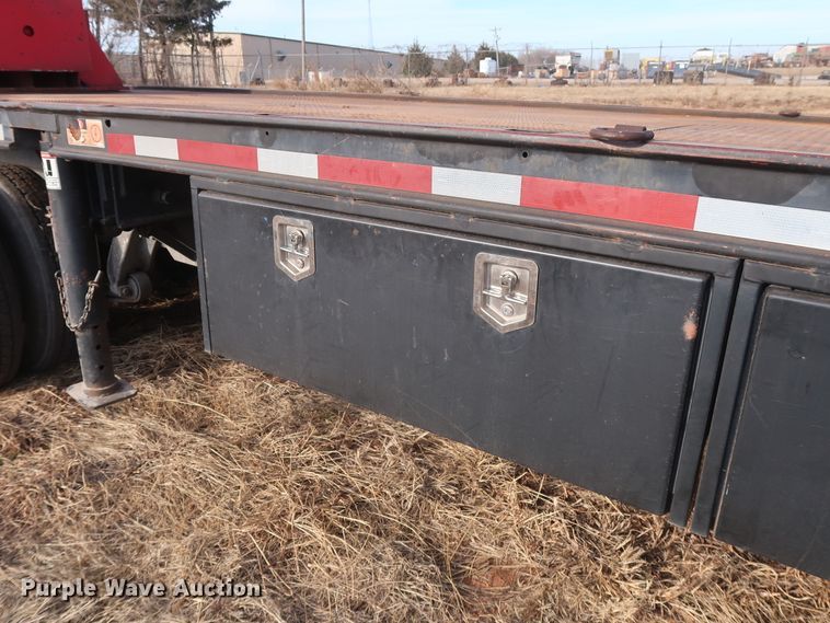 image for item GD9961 2002 Freightliner FL80 crane truck