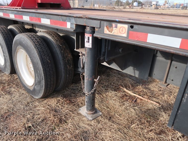 image for item GD9961 2002 Freightliner FL80 crane truck