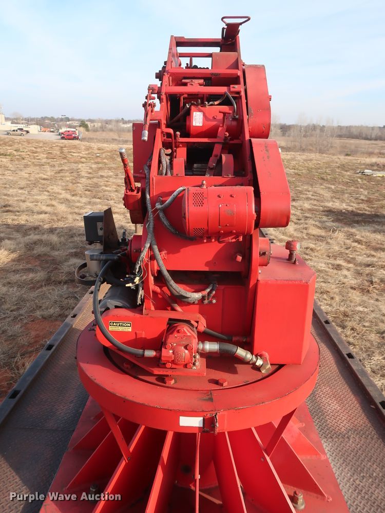 image for item GD9961 2002 Freightliner FL80 crane truck