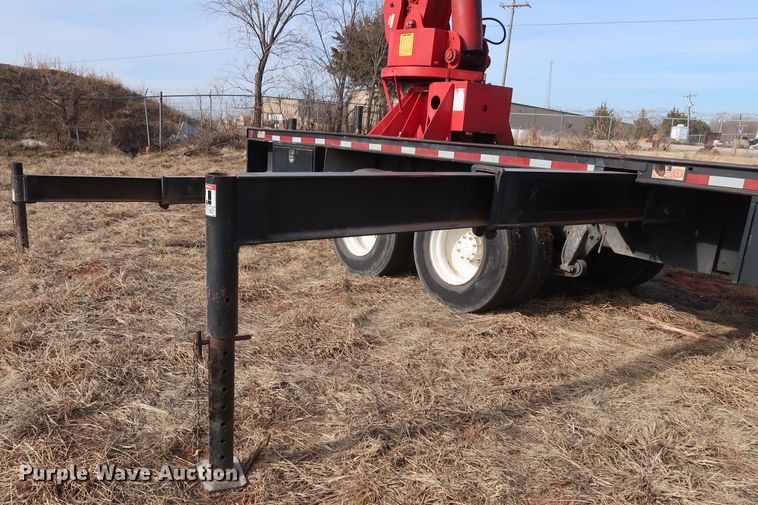 image for item GD9961 2002 Freightliner FL80 crane truck