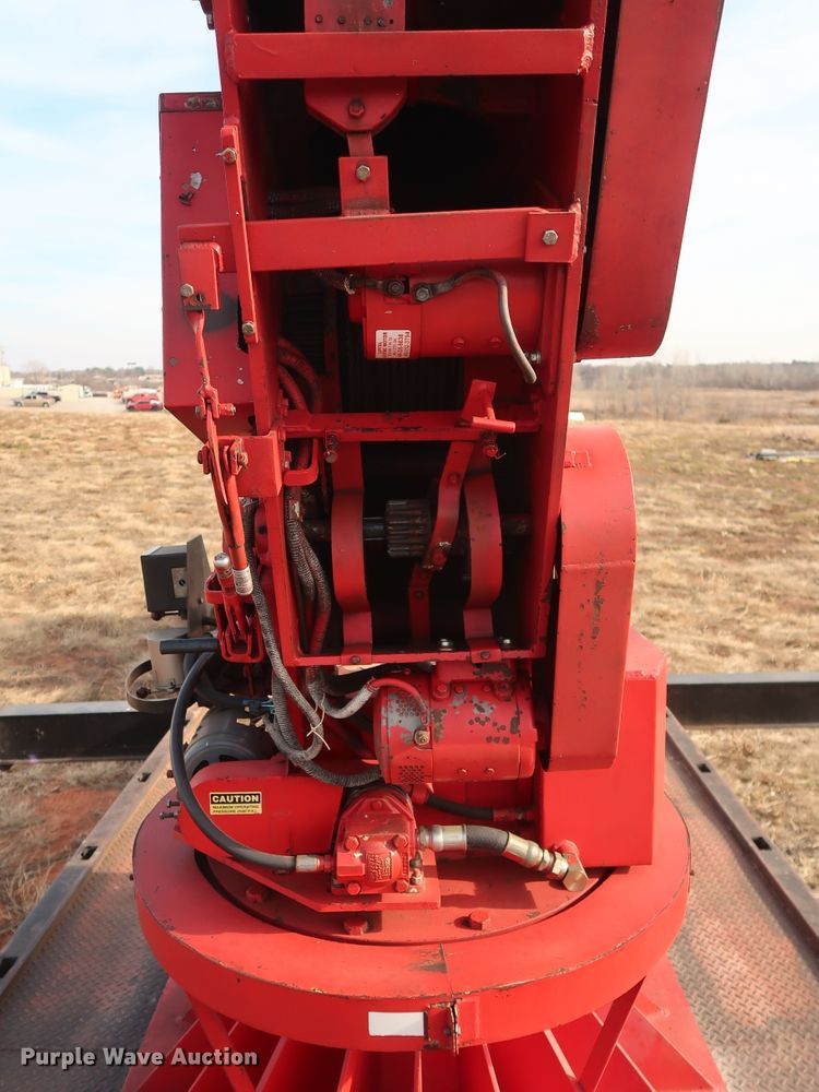 image for item GD9961 2002 Freightliner FL80 crane truck