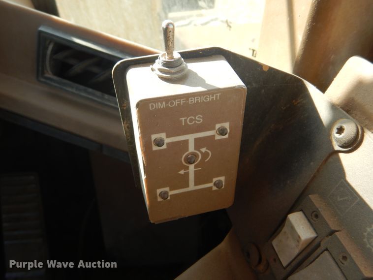 image for item GE9577 1995 Caterpillar 938F wheel loader