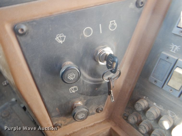 image for item GE9577 1995 Caterpillar 938F wheel loader