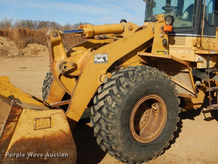 image for item GE9577 1995 Caterpillar 938F wheel loader
