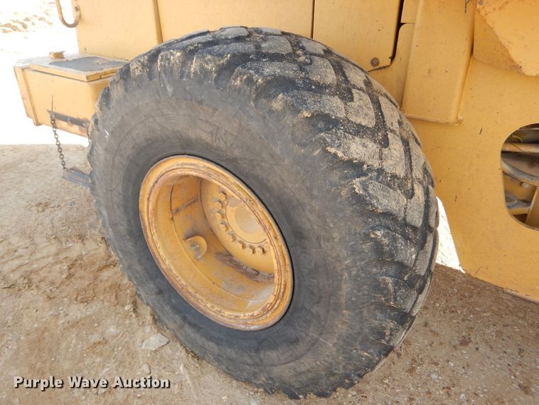 image for item GE9577 1995 Caterpillar 938F wheel loader