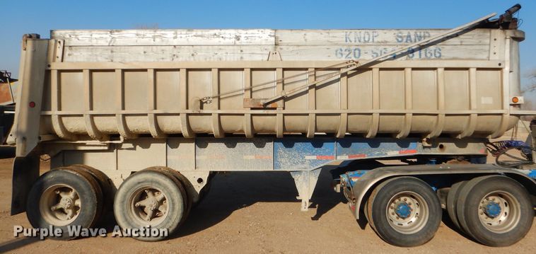 image for item GE9583 1979 Fruehauf end dump trailer