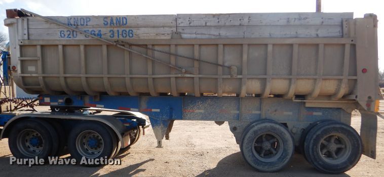 image for item GE9583 1979 Fruehauf end dump trailer