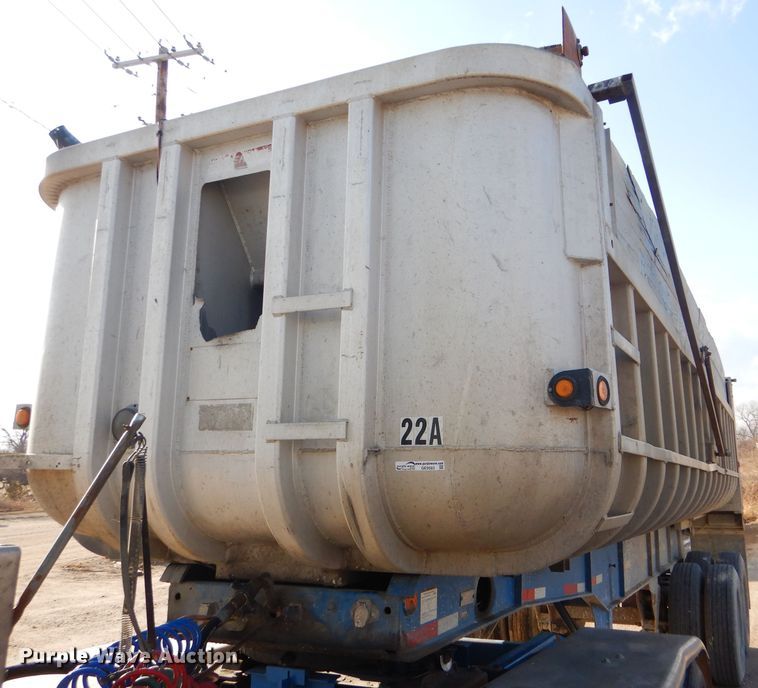 image for item GE9583 1979 Fruehauf end dump trailer