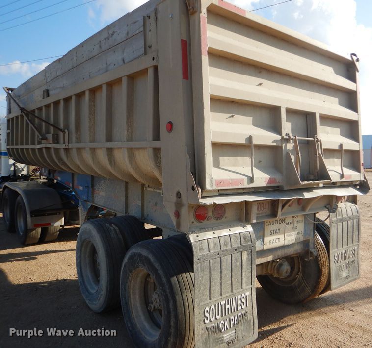 image for item GE9583 1979 Fruehauf end dump trailer