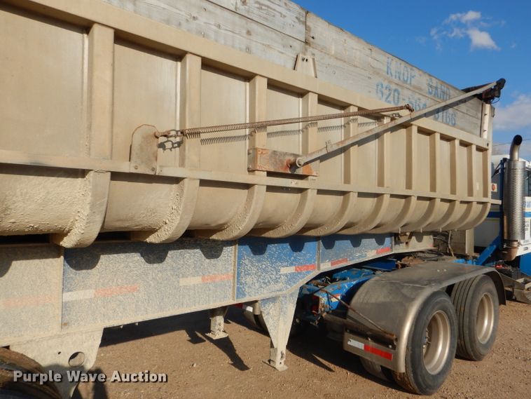 image for item GE9583 1979 Fruehauf end dump trailer