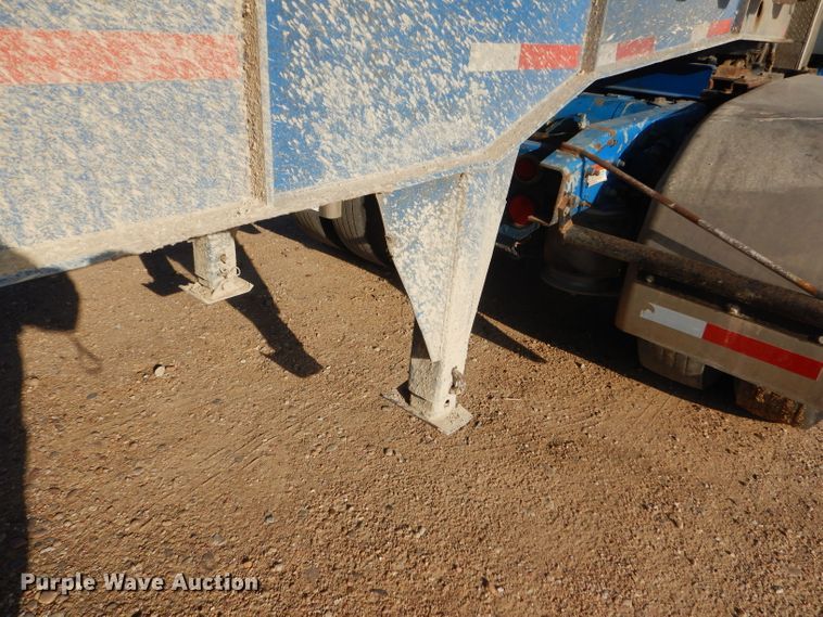 image for item GE9583 1979 Fruehauf end dump trailer