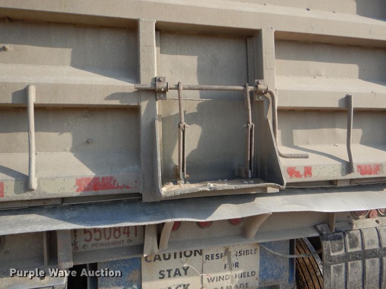 image for item GE9583 1979 Fruehauf end dump trailer