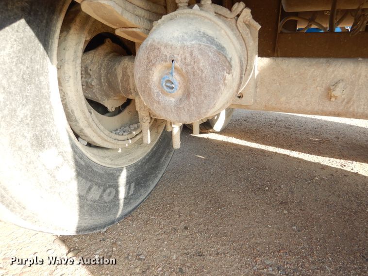 image for item GE9583 1979 Fruehauf end dump trailer