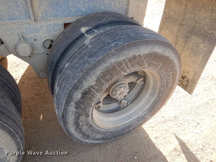 image for item GE9583 1979 Fruehauf end dump trailer