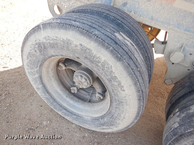 image for item GE9583 1979 Fruehauf end dump trailer