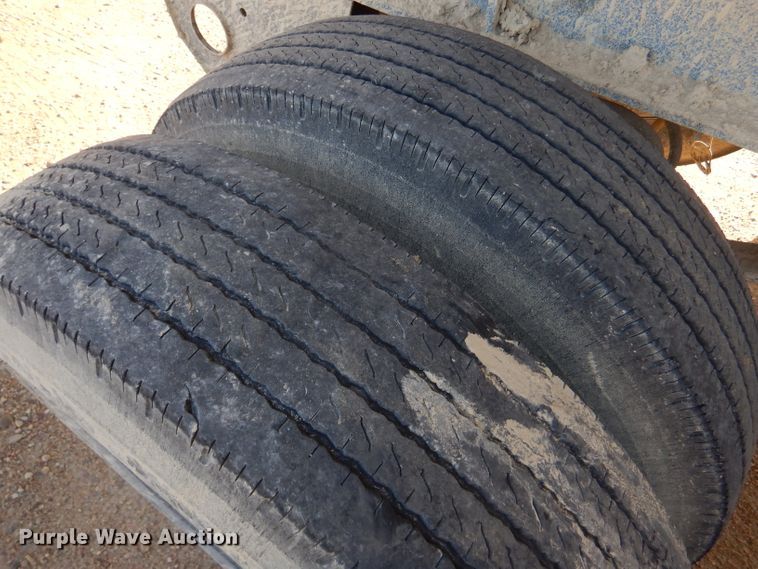 image for item GE9583 1979 Fruehauf end dump trailer