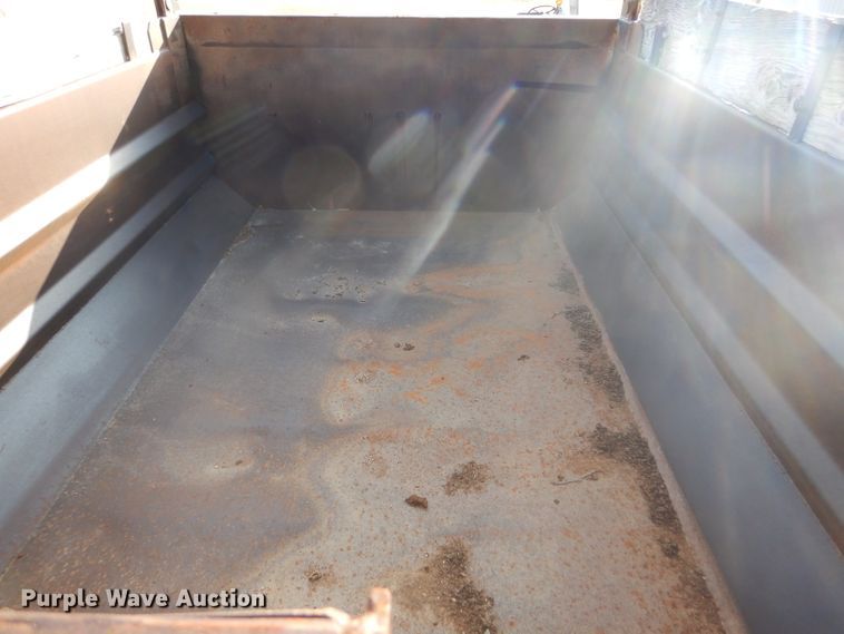 image for item GE9584 1999 Neville end dump pup trailer